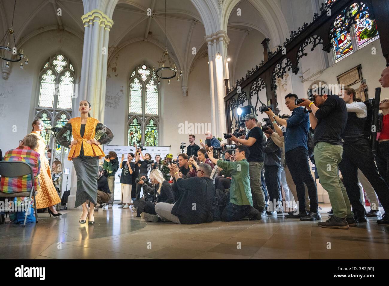 London Fashion Day 2025, St. Johns Church london Stockfoto