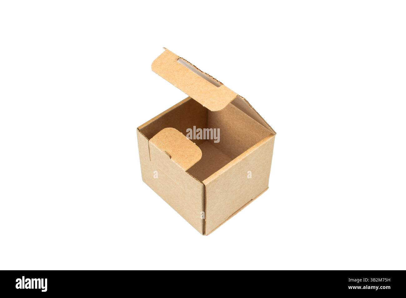 Karton isoliert auf weißem Hintergrund. Geschenkbox isoliert. Paketbox mit Beschneidungspfad. Leeres Leerzeichen für Text. Leeres leeres Feld Stockfoto