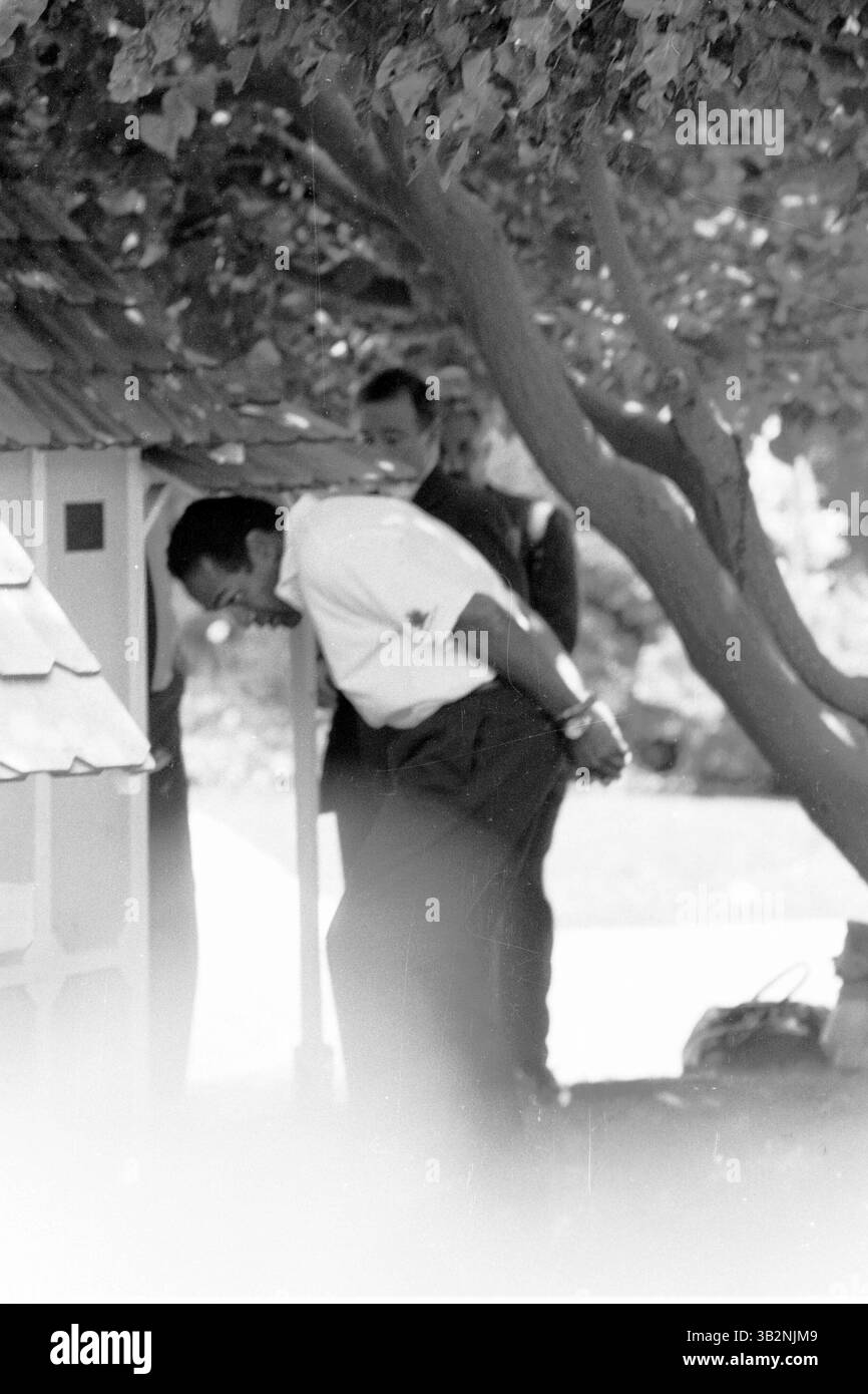 4. März 2016 - untersuchen was wurde beschrieben als ein Messer in der Gegend von Los Angeles Anwesen einst im Besitz von ehemaligen Football-Star o. j. Simpson, Los Angeles Polizei sagte Captain Andy Neiman Freitag gefunden worden, sagte Polizei. Polizei im letzten Monat erfuhr, dass ein ehemaliger Polizist in Los Angeles das Element von Bauarbeiter erhalten, die es möglicherweise gefunden, wenn Simpsons ehemaligen Gutshof in Brentwood abgerissen wurde, sagte Neiman. Es wird für die Forensik geprüft. Es ist nicht bekannt, wann das Objekt entdeckt wurde oder ob es zum Tod 1994 von Simpson es Ex-Frau Nicole B im Zusammenhang Stockfoto