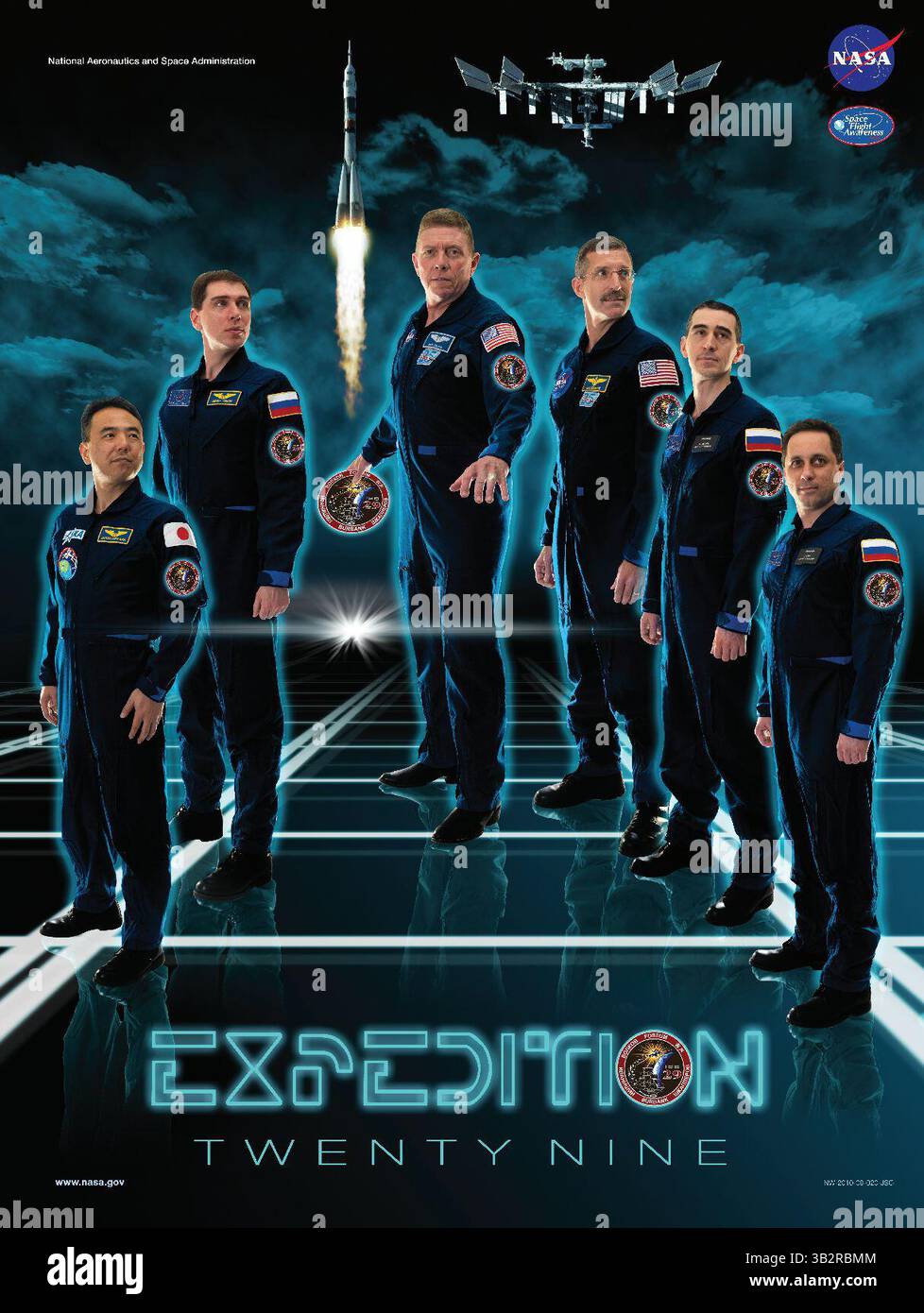 Oktober, 2015 - ..Expedition 29 Poster - basierend auf den Tron Films..NASA International Space Station Mission Posters - Okt. 2015...Vergessen Sie den interstellaren Hype um den bevorstehenden Star Wars Film - treffen Sie die sehr realen Weltraumhelden, die in diesen skurrilen NASA-Postern dargestellt werden...die US-Raumfahrtbehörde hat eine Tradition entwickelt, jede Mission zur Internationalen Raumstation in filmen wie Poster zu verewigen...die Ergebnisse umfassen einige augenblickliche Hommage an Filme von Star Wars und Star Wars - Star Wars - Star Wars - Star Wars - Star Wars - Star Wars - Star Wars - Film zum Ungewöhnlichen: die Besatzung der Expedition 30 fand sich in die Höhe getrieben Stockfoto