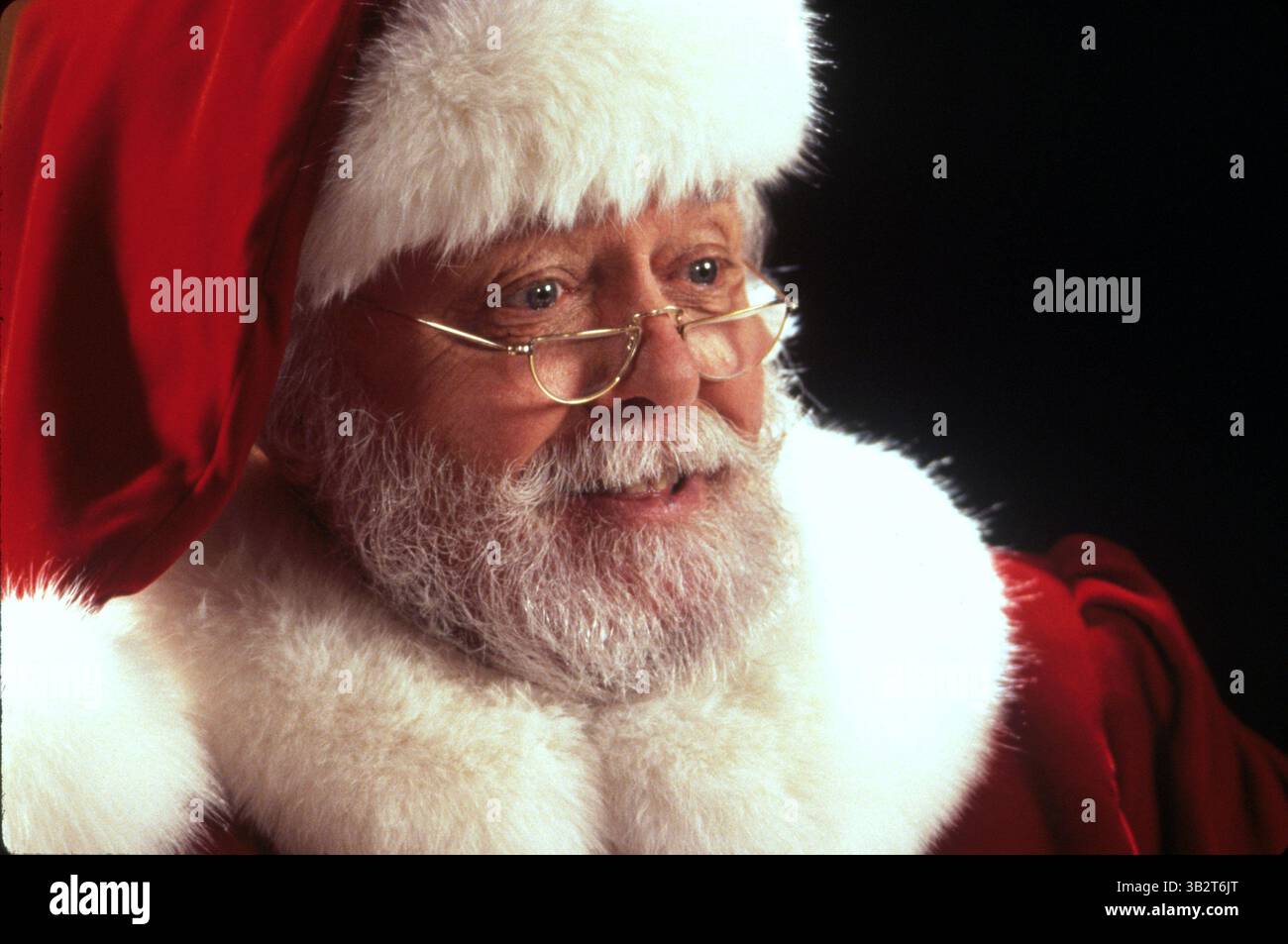 Juni 1994 - ..... FILMSTILLS VON „WUNDER AUF DER 34. STRASSE“ MIT 1994, RICHARD ATTENBOROUGH, WEIHNACHTSMANN, WEIHNACHTSMANN, WEIHNACHTEN, BART, BRILLE IN 1994... VERSCHIEDENE. (Kreditbild: © Snap/Entertainment Pictures via ZUMA Press) Stockfoto