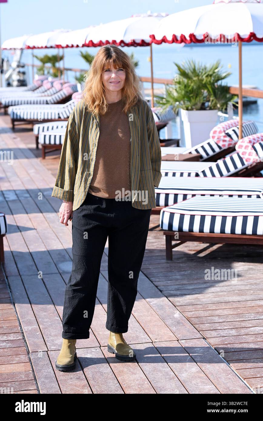 Cannes, Frankreich. April 2025. Cannes - 8. Internationales Canneseries Festival - Fotoruf „Rien ne T'efface“ - Gwendoline Hamon Credit: Unabhängige Fotoagentur/Alamy Live News Stockfoto