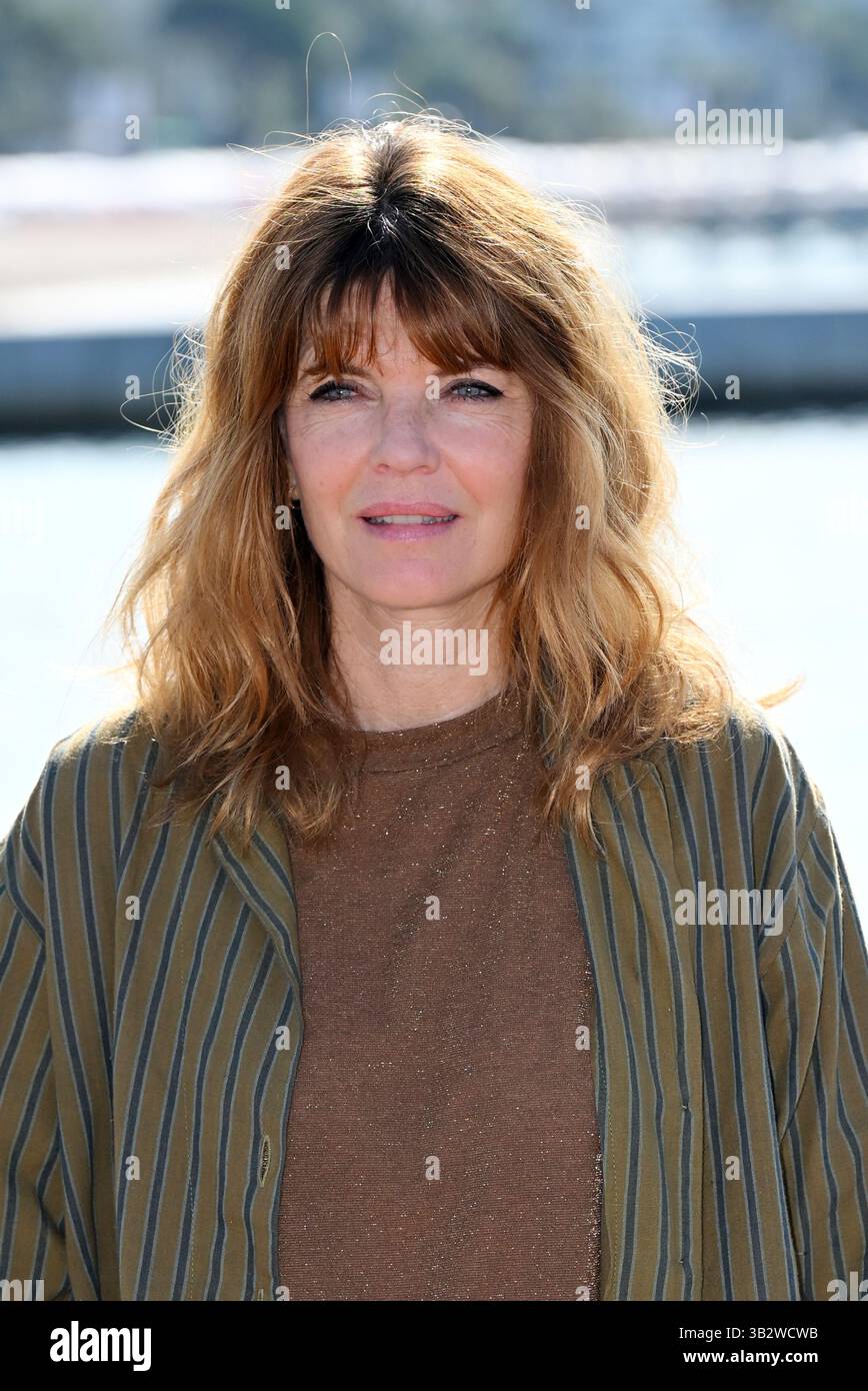 Cannes, Frankreich. April 2025. Cannes - 8. Internationales Canneseries Festival - Fotoruf „Rien ne T'efface“ - Gwendoline Hamon Credit: Unabhängige Fotoagentur/Alamy Live News Stockfoto