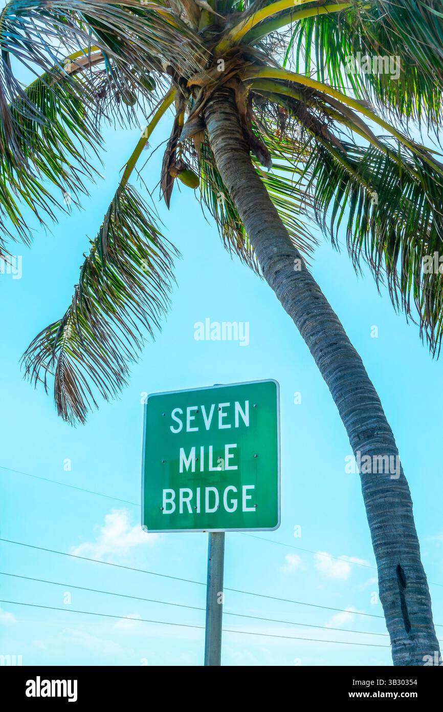 11 Mile Bridge Schild, Islamorada, Florida Keys Stockfoto