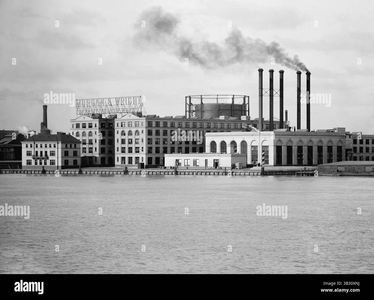 Dezember 2015 – Morgan & Wright Detroit Rubber Works, Detroit, Michigan, USA, um 1908 (Foto: © Glasshouse Via ZUMA Wire) Stockfoto
