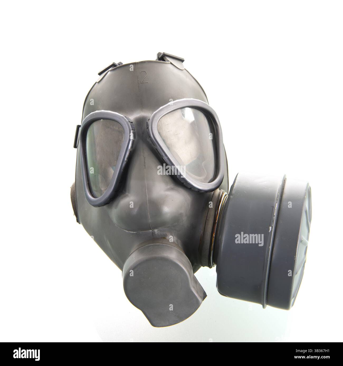 Militärische Gaz-Maske isoliert auf weißem Hintergrund Stockfoto
