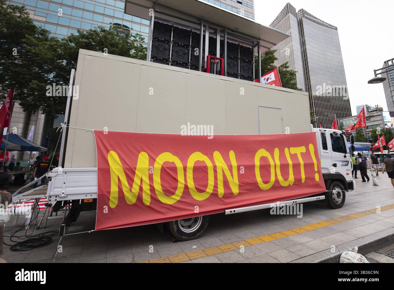 SEOUL, Südkorea - 18. August: Tausende von Südkoreaner protestieren gegen Südkoreanische Präsident Moon Jae-in und zeigen ihre Unterstützung für die USA auf Sa Stockfoto
