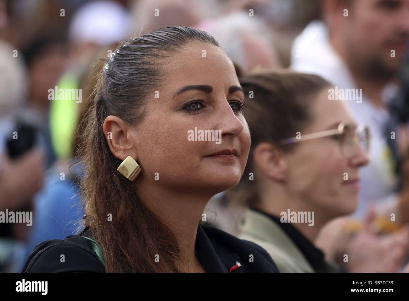 Eva Luginger, Freundin von Stefan Mross (Sängerin/Moderatorin/Entertainerin) in der ARD-Sendung immer wieder Sonntags, Rust, Deutschland/Deutschland Stockfoto Eva Luginger, Freundin von Stefan Mross (Sängerin/Moderatorin/Entertainerin) in der ARD-Sendung immer wieder Sonntags, Rust, Deutschland/Deutschland Stockfoto