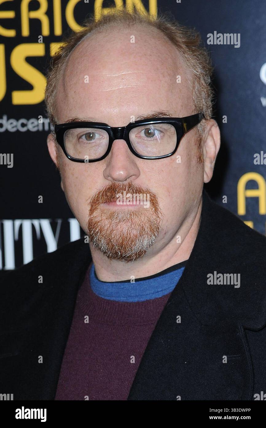 Louis C.K. bei der Premiere von „American Hustle“ in New York City - 08. Dezember 2013 Stockfoto