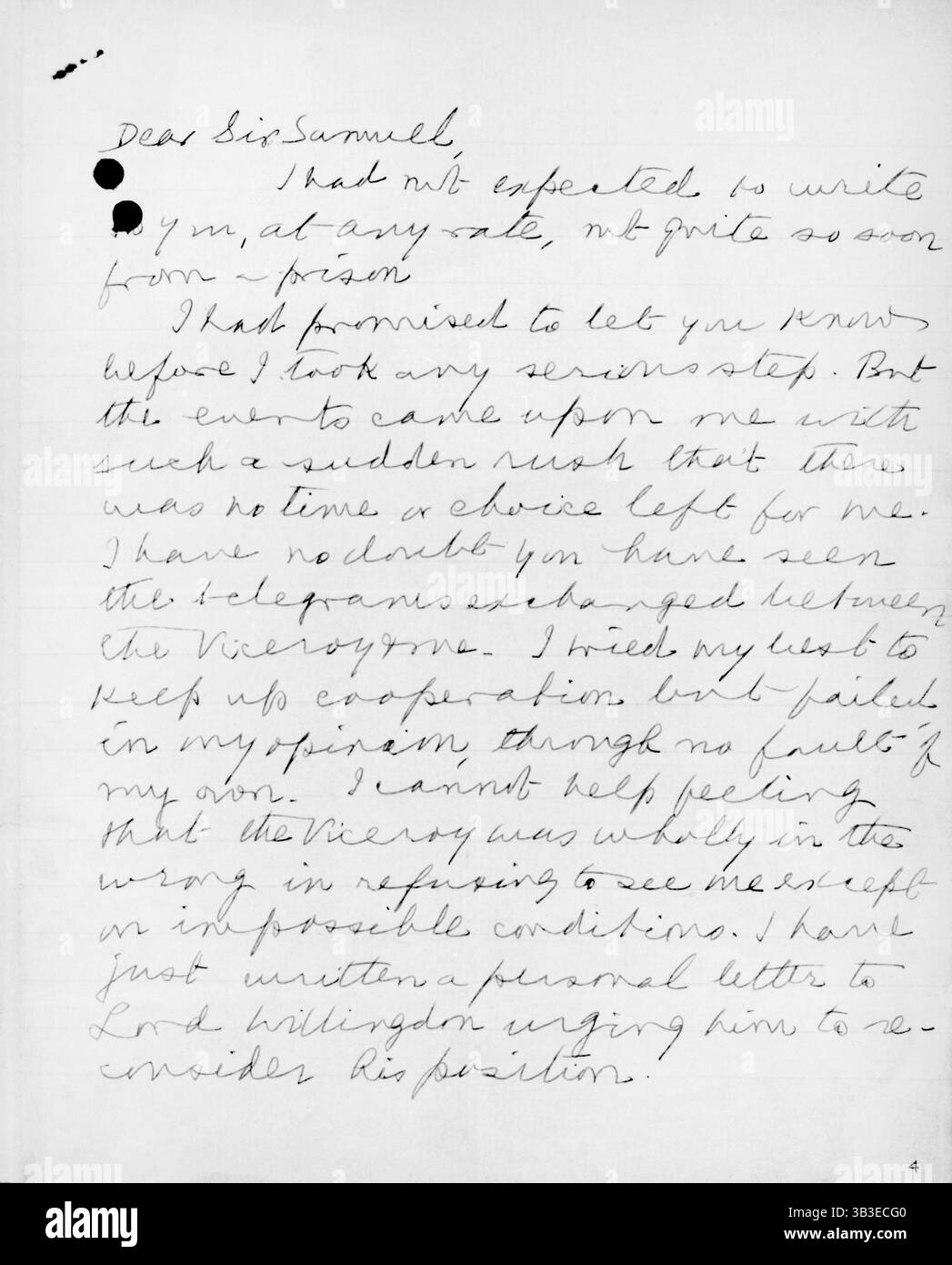 Brief von Gandhi an den Staatssekretär für Indien, 1932. In diesem Brief an Sir Samuel Hoare beschreibt Gandhi seine Seite der Umstände, die zu seiner Inhaftierung führten. "Lieber Sir Samuel, ich hatte nicht erwartet, Ihnen zu schreiben, jedenfalls nicht ganz so bald aus einem Gefängnis. Ich hatte versprochen, es dir zu sagen, bevor ich ernsthaft Schritt machte. Aber die Ereignisse trafen auf mich mit einer so plötzlichen Eile, dass mir keine Zeit und keine Wahl mehr blieb. Ich habe keinen Zweifel, dass Sie die Telegramme gesehen haben, die zwischen dem Vizekönig und mir ausgetauscht wurden. Ich habe mein Bestes versucht, die Zusammenarbeit fortzusetzen, aber meiner Meinung nach fehlte es, weil ich kein geld hatte Stockfoto