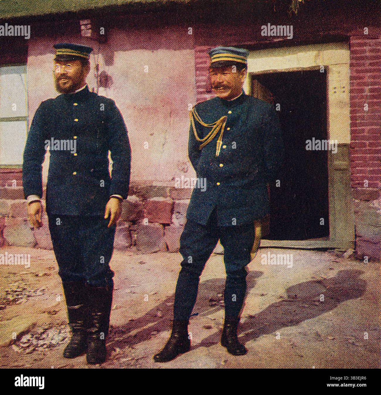 Pressezensur Der Japanischen Armee. Aus einem farbigen Stereogramm, das japanische Soldaten und Lagerleben während des russisch-japanischen Krieges von 1904 bis 1905 darstellt. Stockfoto