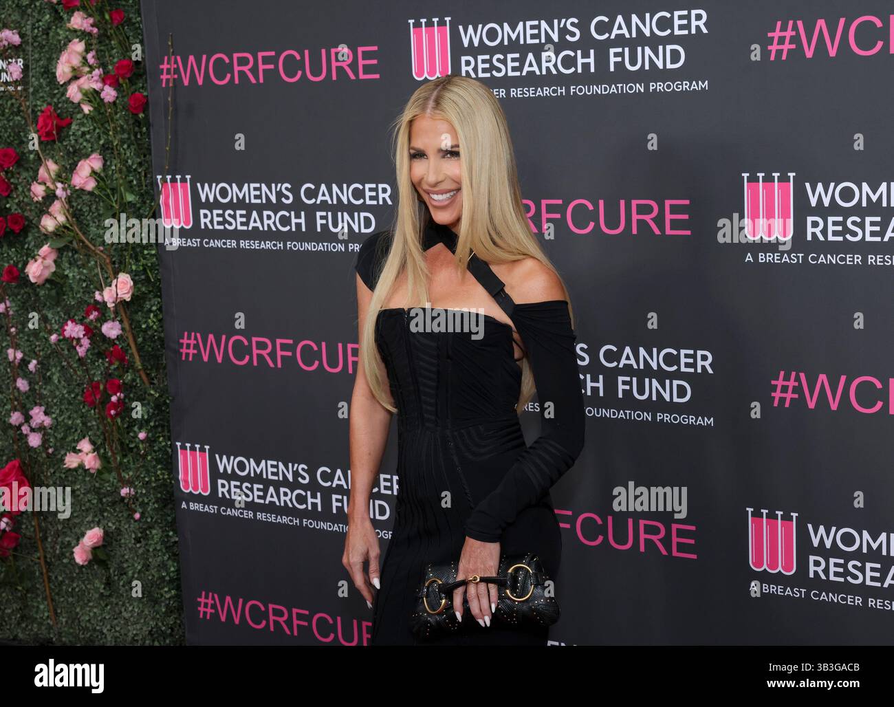Beverly Hills, Usa. April 2025. Tracy Tutor kommt am Montag, den 28. April 2025, für einen unvergesslichen Abend, zugunsten des Women's Cancer Research Fund im Beverly Hilton in Beverly Hills, CA. Foto: Greg Grudt/UPI Credit: UPI/Alamy Live News Stockfoto