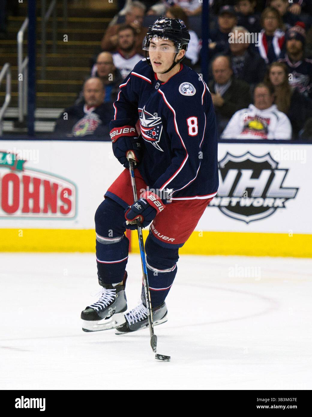 7. Januar 2017: Zach Werenski, Verteidiger der Columbus Blue Jackets, trägt den Puck gegen die Florida Panthers in Columbus, Ohio. Brent Clark/CSM(Bild: &Copy; Brent Clark/CSM via ZUMA Wire) Stockfoto