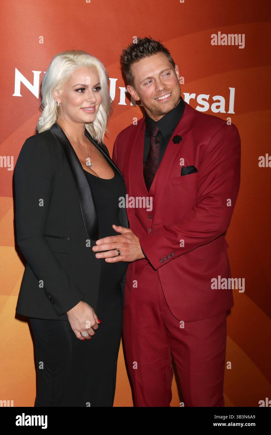 Januar 2018 - Pasadena, CA, USA - LOS ANGELES - 9. JAN: Maryse Ouellet, Michael Mizanin, The Miz bei der NBC TCA Winter Press Tour im Langham Huntington Hotel am 9. Januar 2018 in Pasadena, CA (Kreditbild: © Kathy Hutchins via ZUMA Wire) Stockfoto
