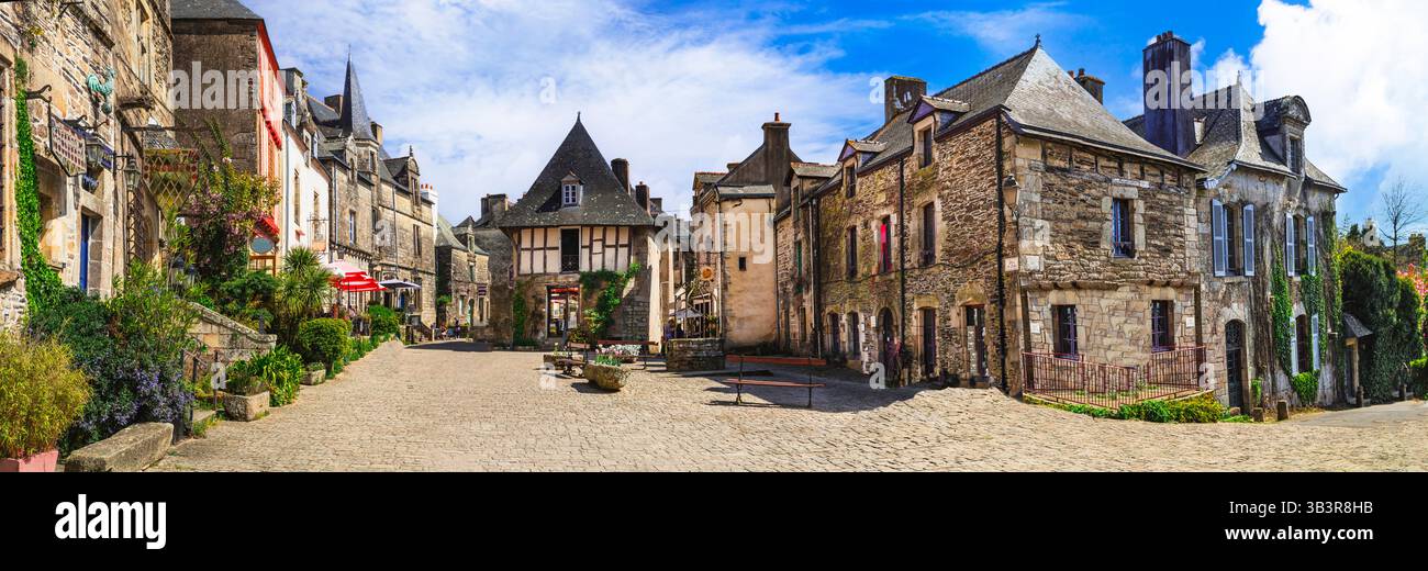 Frankreich, Bretagne. Rochefort-en-Terre - wunderschönes Dorf in der Blüte, eines der schönsten traditionellen Dörfer Frankreichs. Beliebte Touristenattraktion Stockfoto