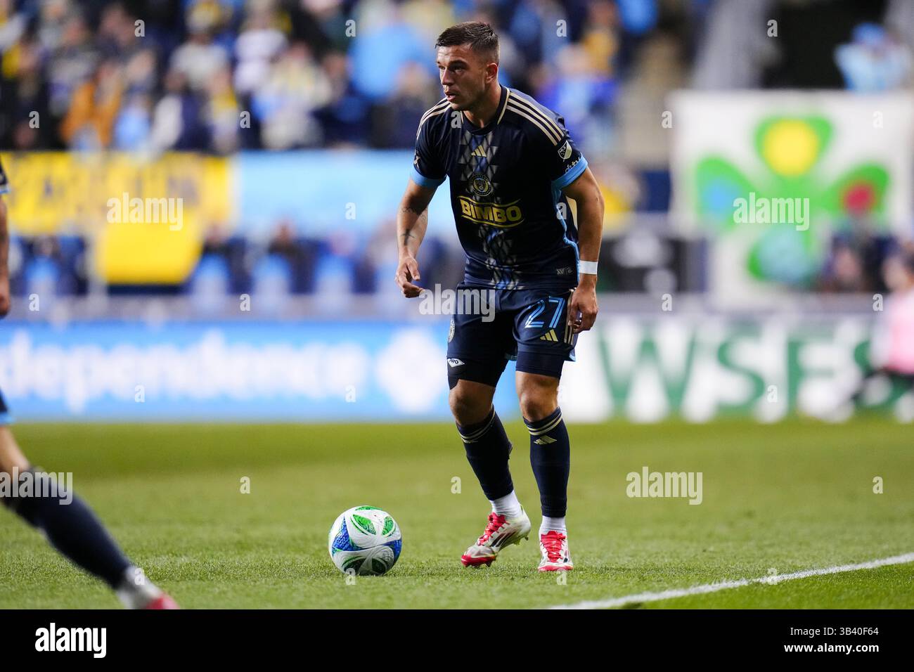 22. März 2025: Der Philadelphia Union Defender Kai Wagner (27) kontrolliert den Ball während der zweiten Hälfte eines MLS-Spiels gegen St. Louis City SC im Subaru Park in Chester, Pennsylvania. Kyle Rodden/CSM Stockfoto