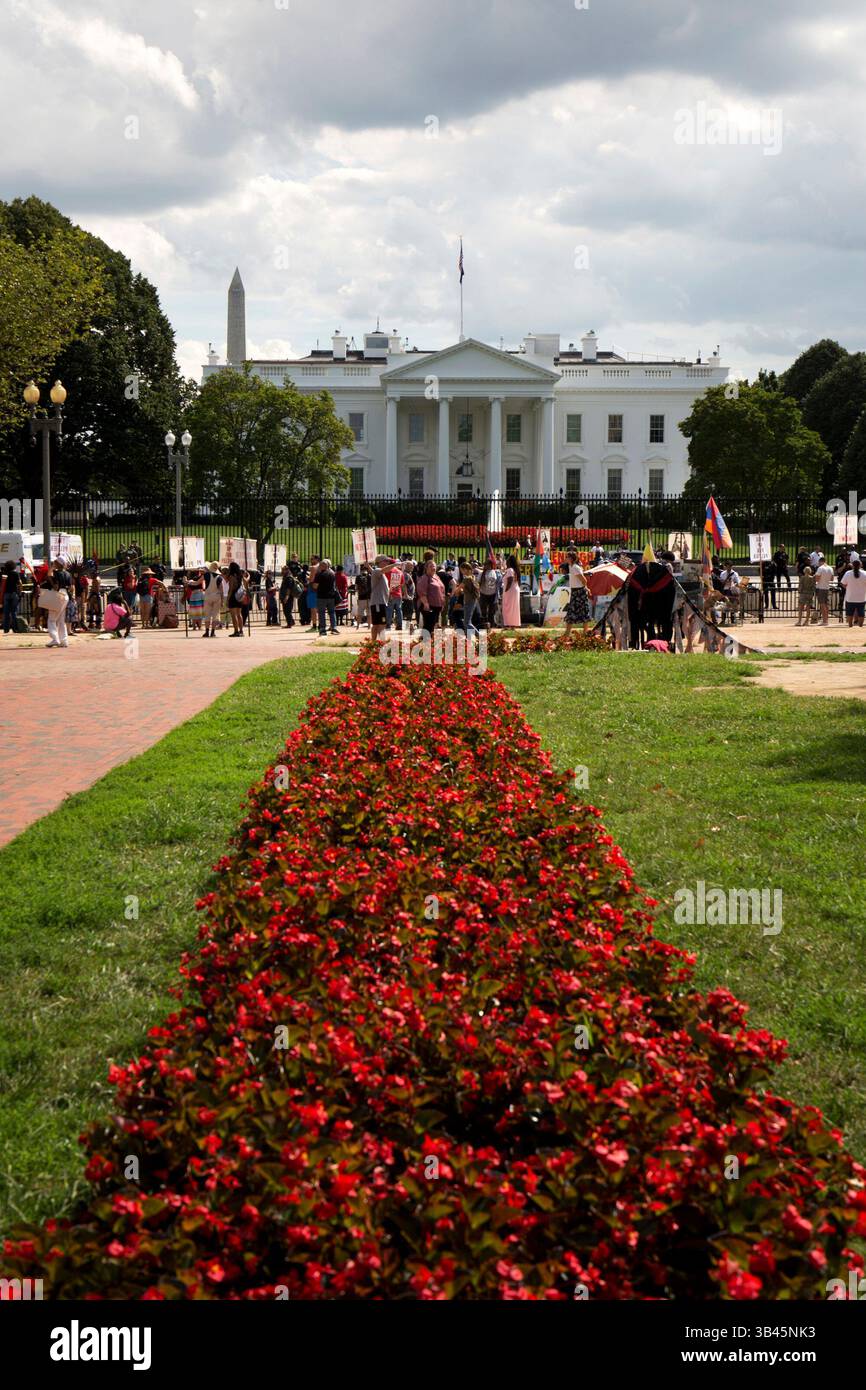 Washington, Vereinigte Staaten von Amerika - 12. September 2023: Protest der Ureinwohner im Weißen Haus in Washington in den Vereinigten Staaten von Amerika Stockfoto