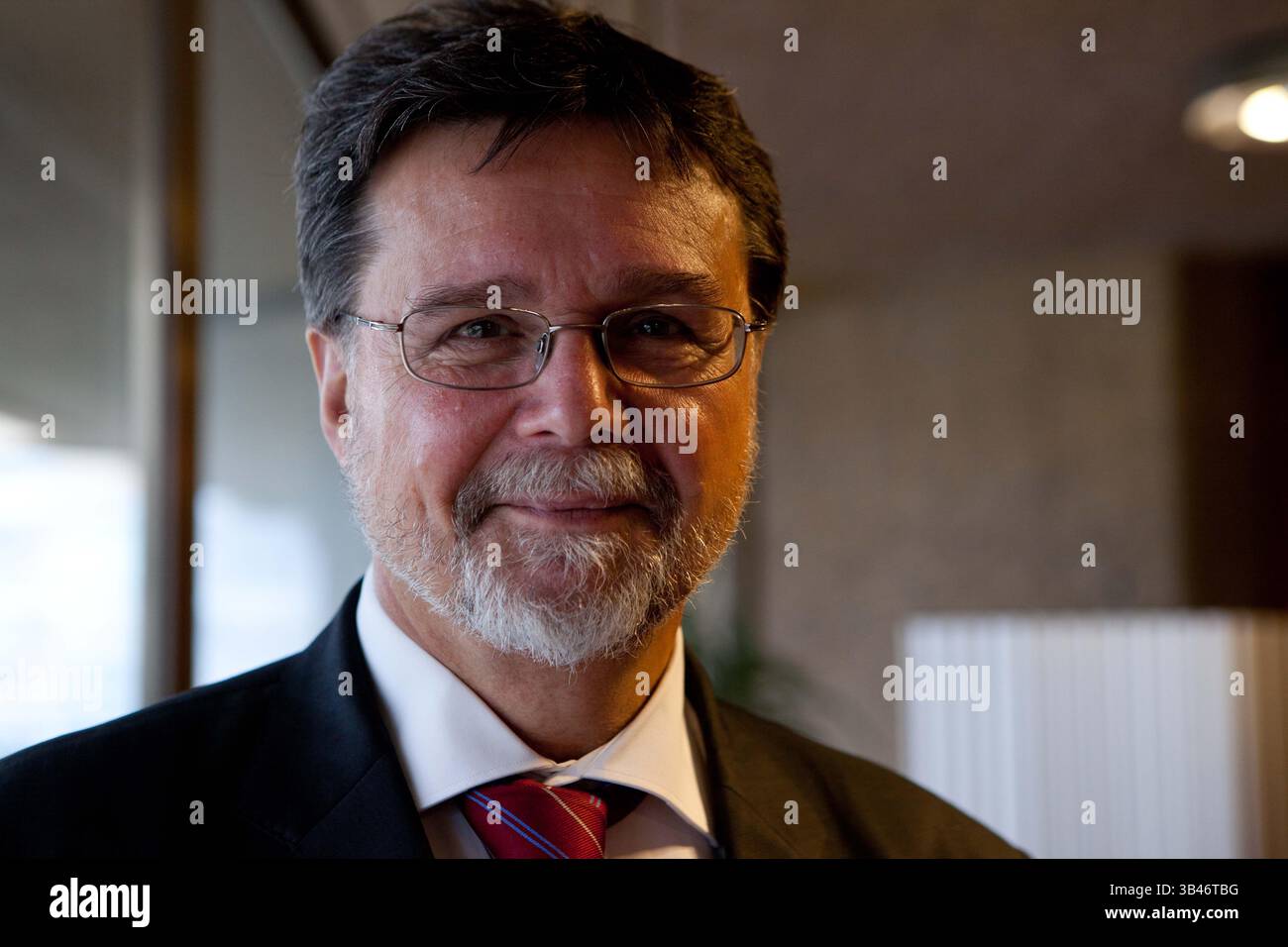 7. Oktober 2015 - Genf, Schweiz - Grüne Kreuz International, Genf, Schweiz, Internationale Konferenz für grüne und integrative Wirtschaft, 2015, Robert Christian Cramer ist Schweizer Politiker und Mitglied der Grünen Partei der Schweiz. (Kreditbild: © Via ZUMA Wire) Stockfoto