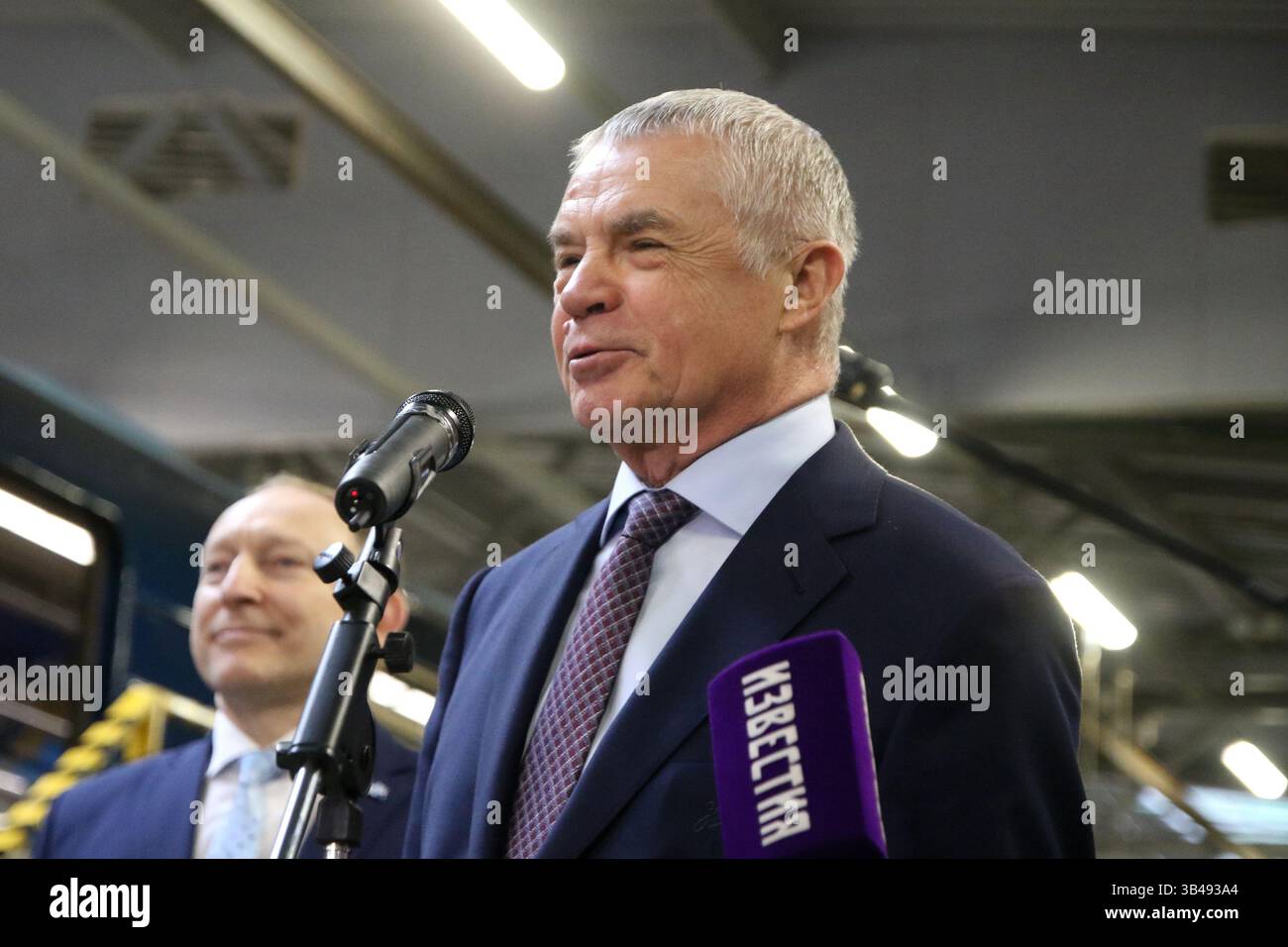 Alexander Medwedew, Vorsitzender des Vorstands von Zenit bei der Präsentation der U-Bahn, deren Außen- und Innenverkleidungen dem hundertjährigen Bestehen des Fußballvereins Zenit in St. Petersburg gewidmet sind. (Foto: Maksim Konstantinov / SOPA Images/SIPA USA) Stockfoto