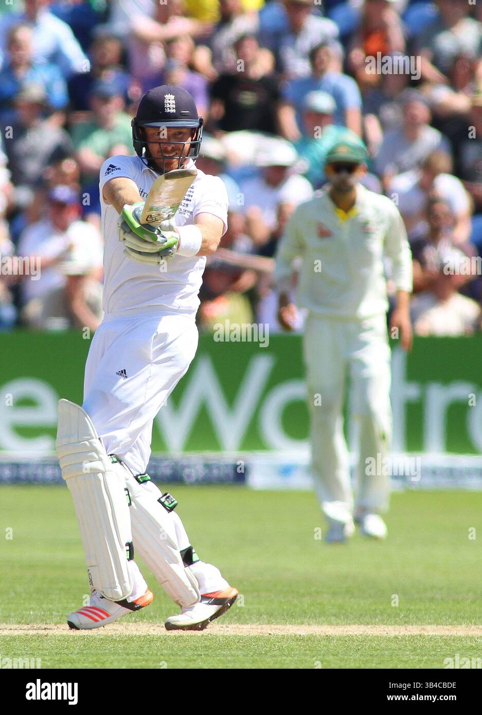 CARDIFF, WALES – 10. JULI: Ian Bell of England spielt am dritten Tag des 1. Investec Ashes Test Matches zwischen England und Australien im SWALEC Stadium am 10. Juli 2015 in Cardiff, Großbritannien. (Foto: Mitchell Gunn/ESPA)(Foto: © ESPA Photo Agency/Cal Sport Media/ZUMAPRESS.com) Stockfoto