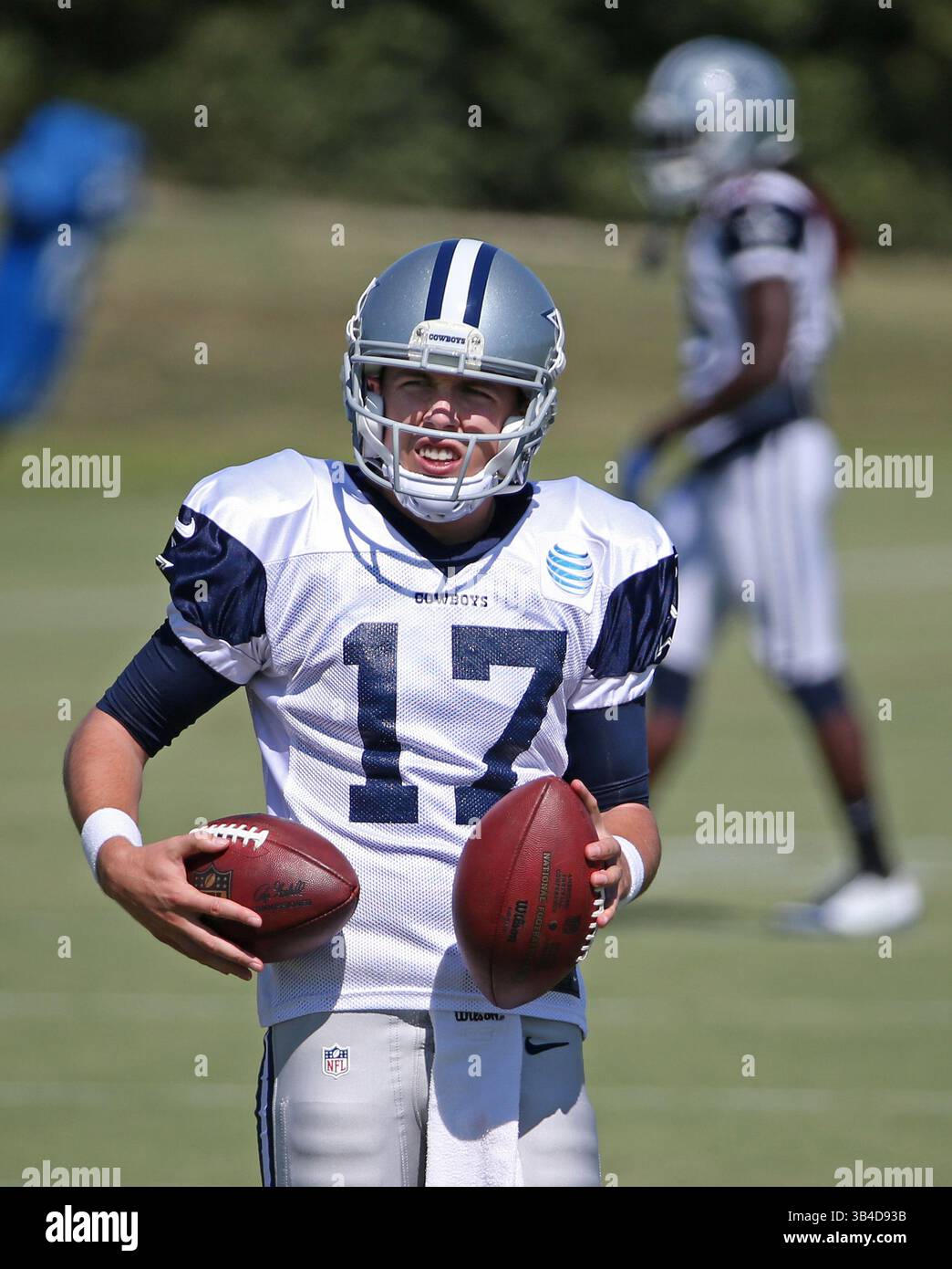 23. September 2015 - Irving, TX, USA - Dallas Cowboys Quarterback Kellen Moore (17) zwischen den Übungen im Hauptquartier der Valley Ranch in Irving, Texas, am Mittwoch, 23. September 2015. (Bild: © Paul Moseley/TNS via ZUMA Wire) Stockfoto
