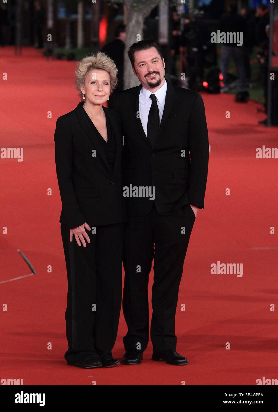 16. Oktober 2015 – Rom, Italien – Regisseur JAMES VANDERBILT und Schriftstellerin MARY MAPES auf dem roten Teppich von „Wahrheit“ auf dem Rom Film Festival 2015. (Foto: © Evandro Inetti Via ZUMA Wire) Stockfoto