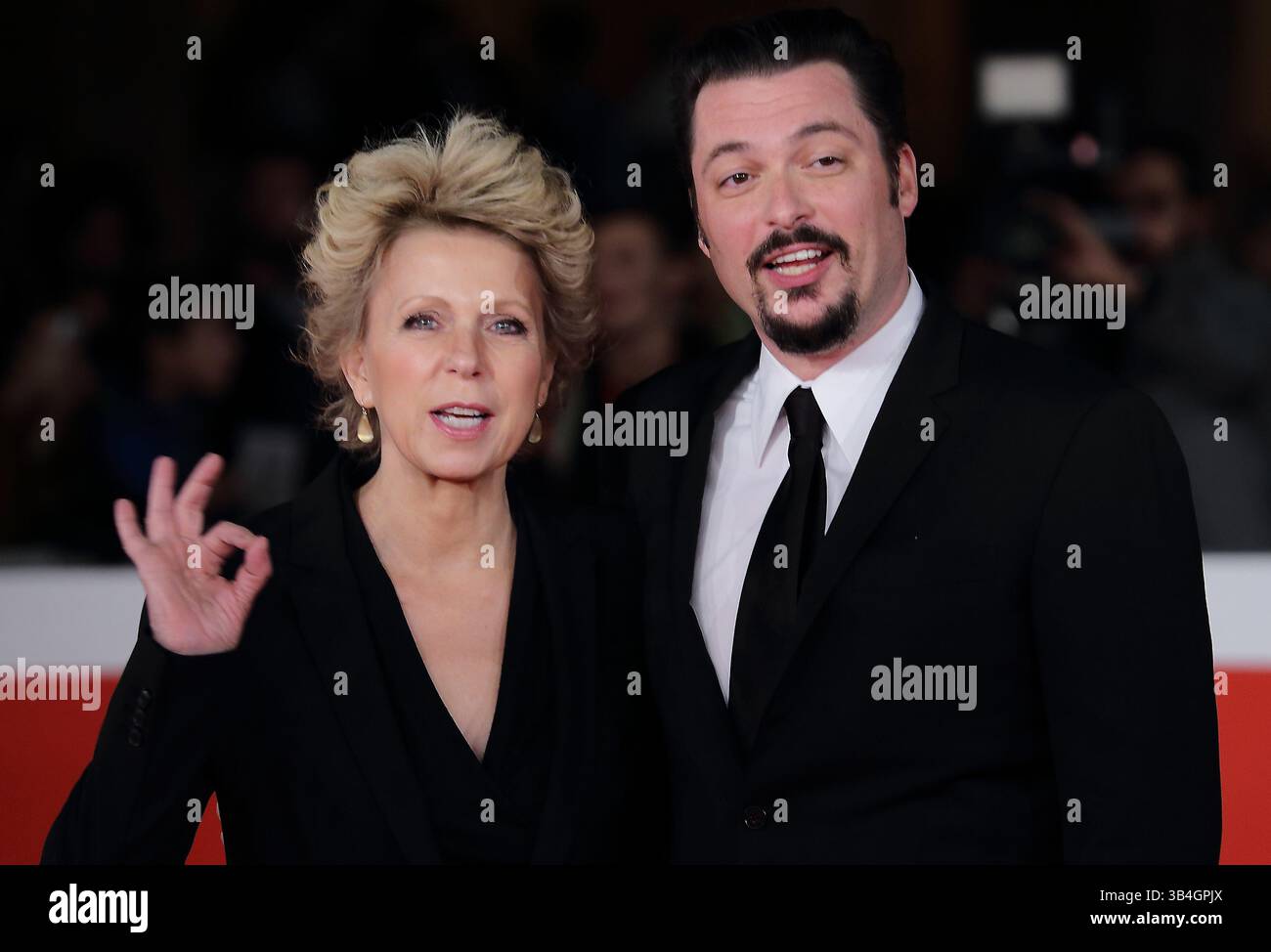 16. Oktober 2015 – Rom, Italien – Regisseur JAMES VANDERBILT und Schriftstellerin MARY MAPES auf dem roten Teppich von „Wahrheit“ auf dem Rom Film Festival 2015. (Foto: © Evandro Inetti Via ZUMA Wire) Stockfoto