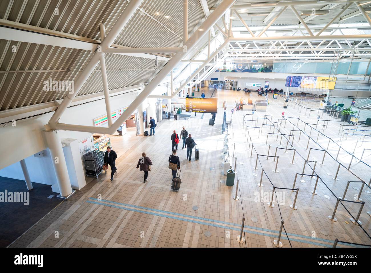 27. April 2025 Stockholm Schweden, an- und Abflughalle, Abfertigungsschalter für Flugzeuge im Terminal des Flughafens Arlanda Stockfoto