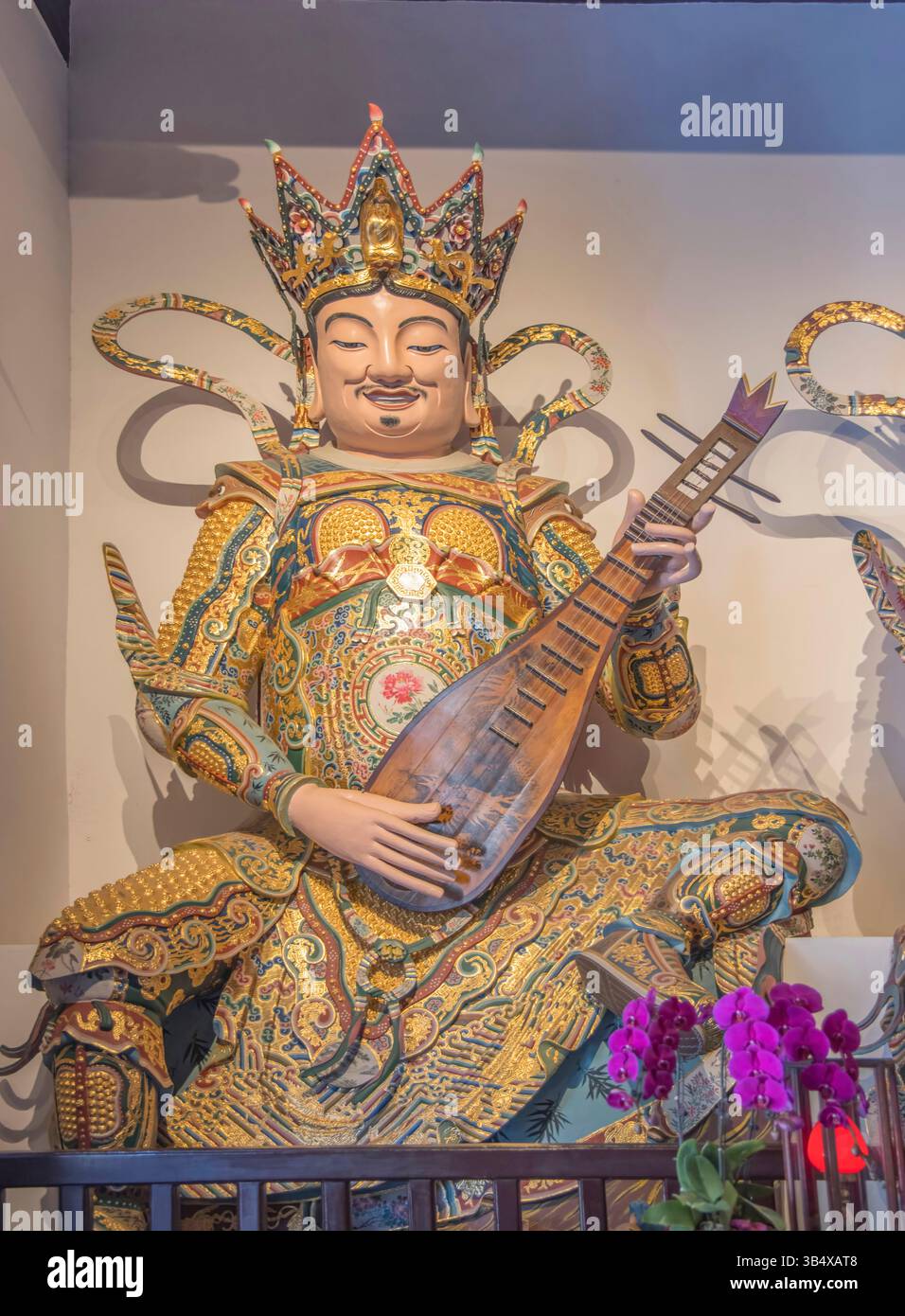 goldene Statuen im Jade-buddha-Tempel in shanghai china Stockfoto