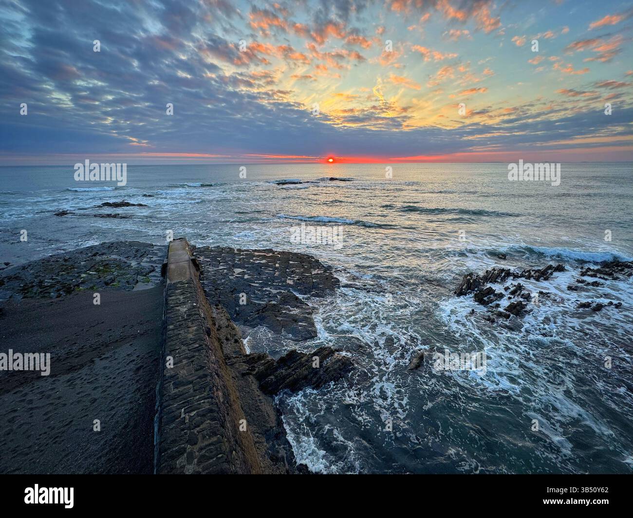 Aberystwyth Seafront in der Abenddämmerung, Ceredigion, Wales Stockfoto