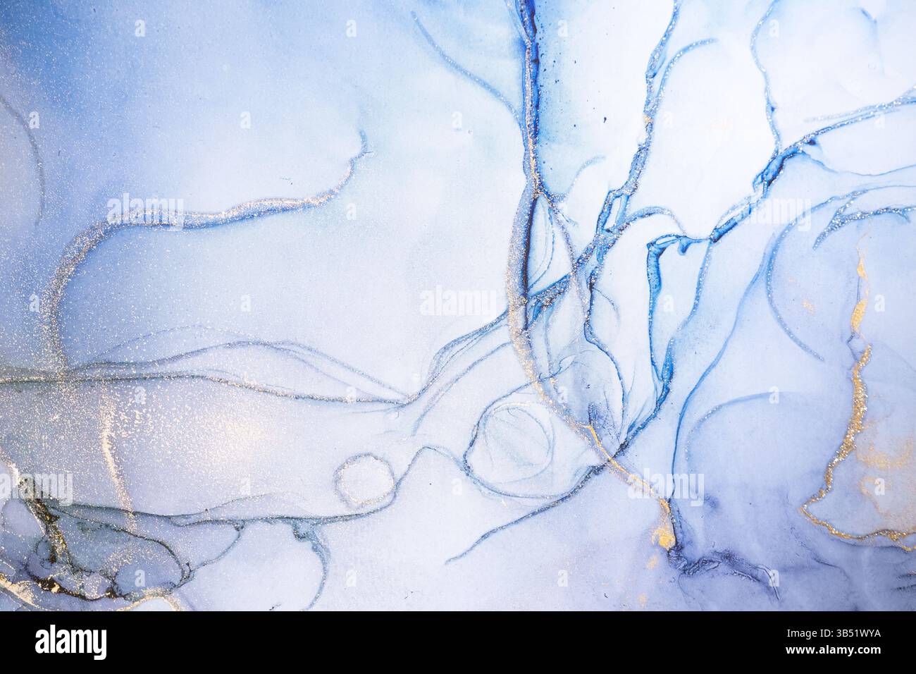 Marmoroberfläche in Blautönen mit Glitzereffekt. Moderner abstrakter Steinhintergrund. Stockfoto
