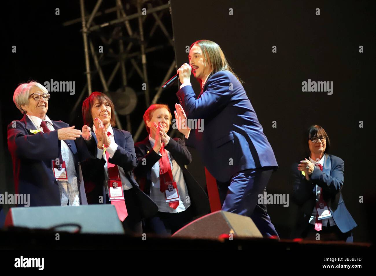 Musikkonzert - 1 maggio A Taranto Tommy Cash. Während 1 maggio a Taranto, Musikkonzert in Taranto, Italien, 1. Mai 2025 Taranto Parco Archeologico delle Mura Greche Italien Copyright: XGiuseppexLevax/xLiveMediax LPM 1841678 Stockfoto