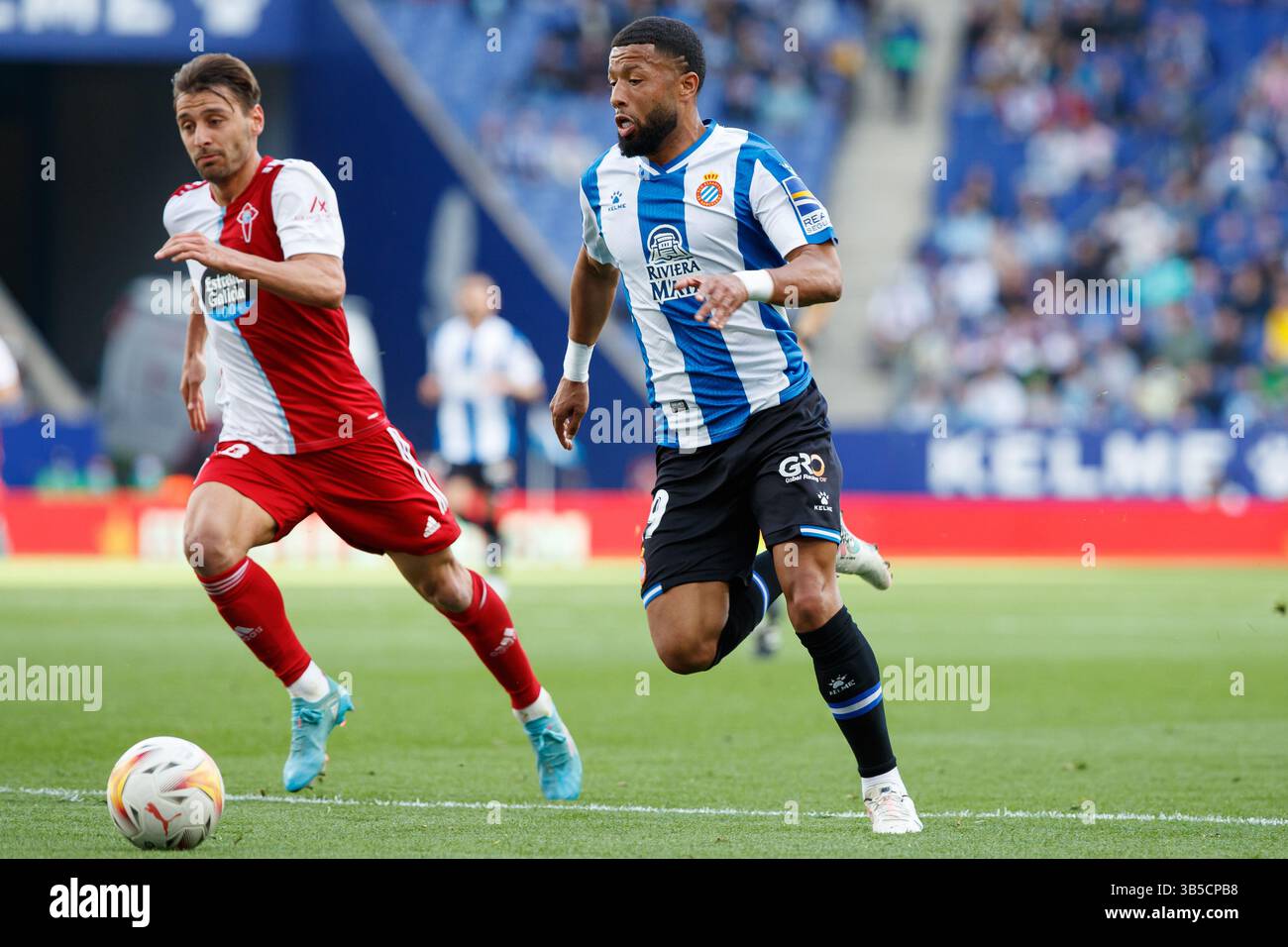 10. April 2022, Cornella, Spanien: Tonny Vilhena von RCD Espanyol im Spiel der La Liga zwischen RCD Espanyol und Celta de Vigo im RCDE-Stadion in Cornella, Spanien. (Foto: © David Ramirez/DAX via ZUMA Press Wire) Stockfoto