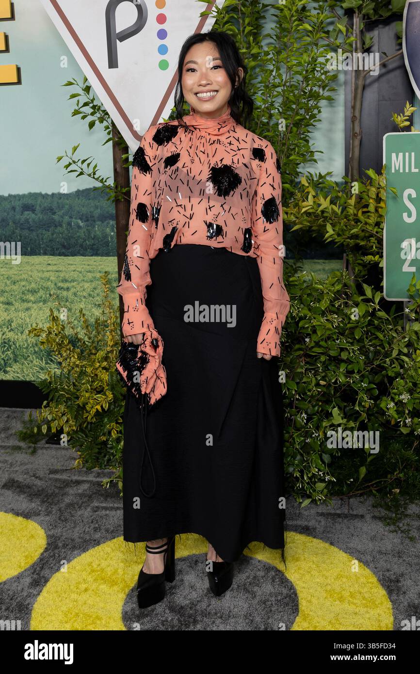 Los Angeles, USA. Mai 2025. Awkwafina nimmt am 1. Mai 2025 an der Premiere der Peacock Original Series „POKER FACE“ Staffel 2 im Hollywood Legion Theater in Los Angeles Teil. (Foto: Corine Solberg/SIPA USA Credit: SIPA USA/Alamy Live News Stockfoto