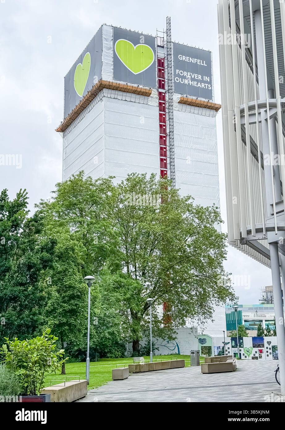 Grenfell Tower, London - Smartphone-aufgenommenes Stockfoto