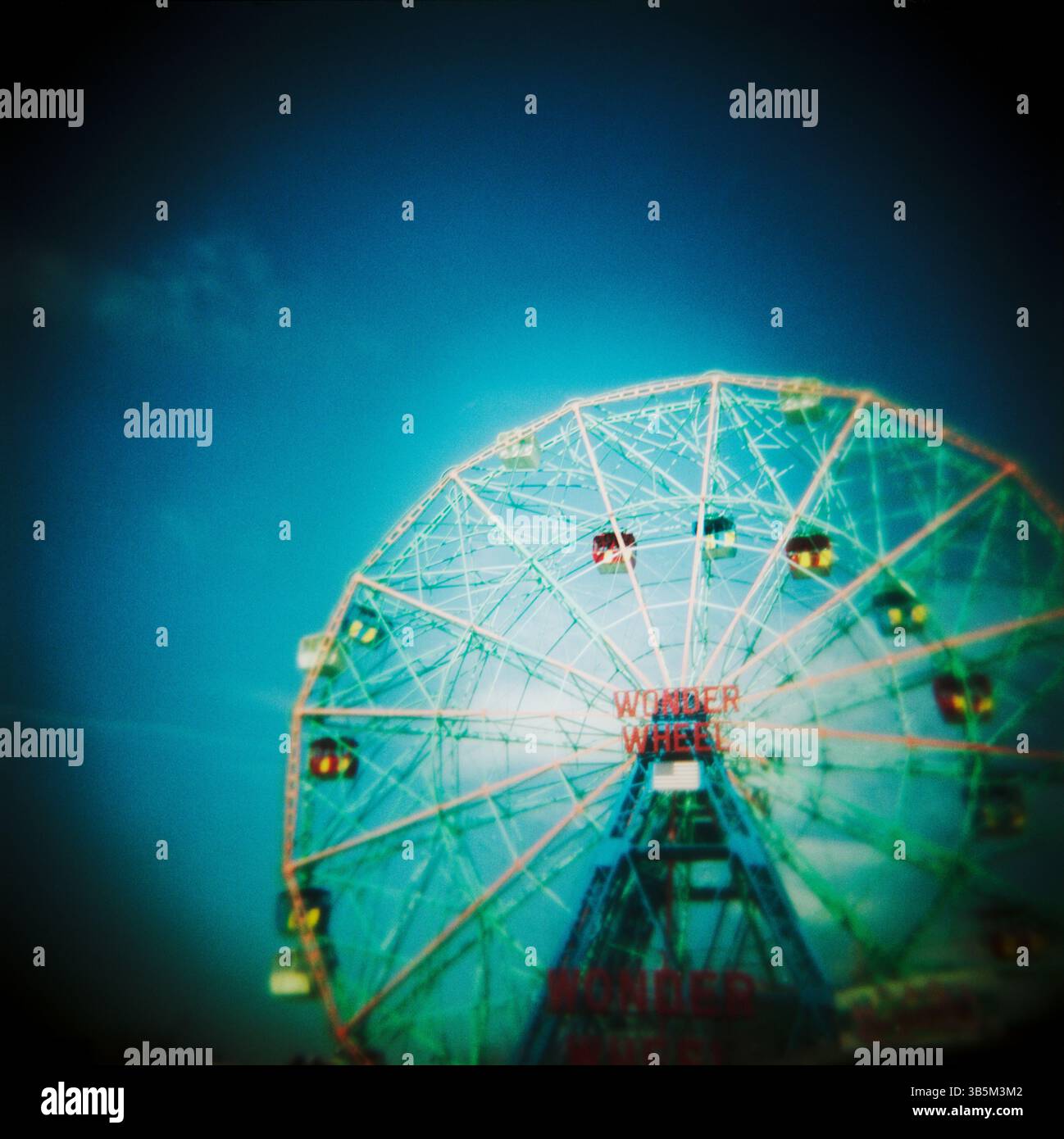Das Coney Island Wonder Wheel, Coney Island, Brooklyn, New York City, Usa Stockfoto
