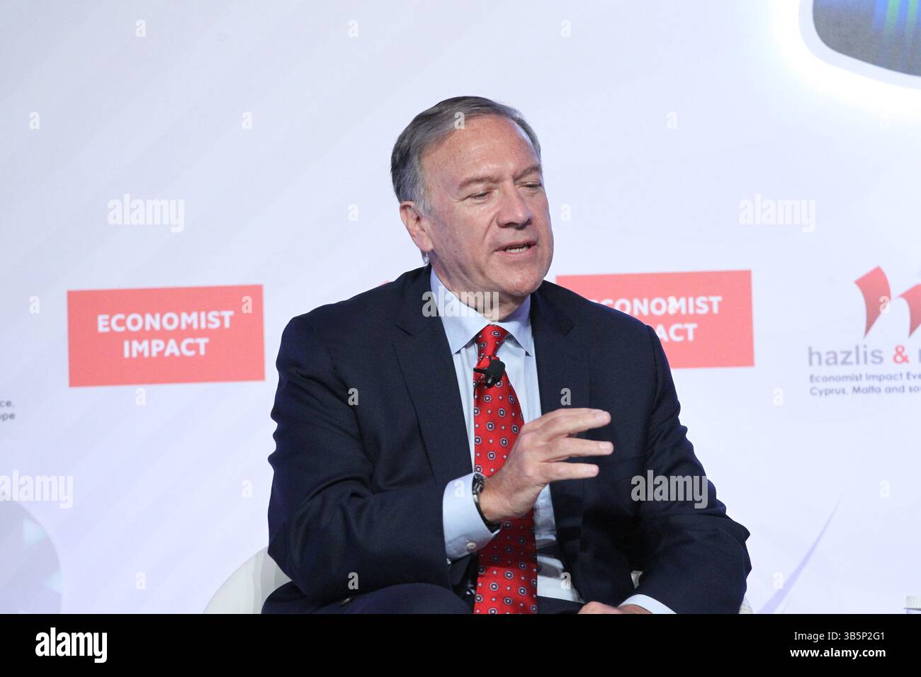 5. Juli 2022, Lagonisi, Griechenland: Der ehemalige US-Außenminister MIKE POMPEO hält eine Rede während der Sitzung „Europa: Russische Aggression und europäische Solidarität“ des 26. Jährlichen Rundtisches der Wirtschaftsregierung. (Foto: © Aristidis Vafeiadakis/ZUMA Press Wire) Stockfoto