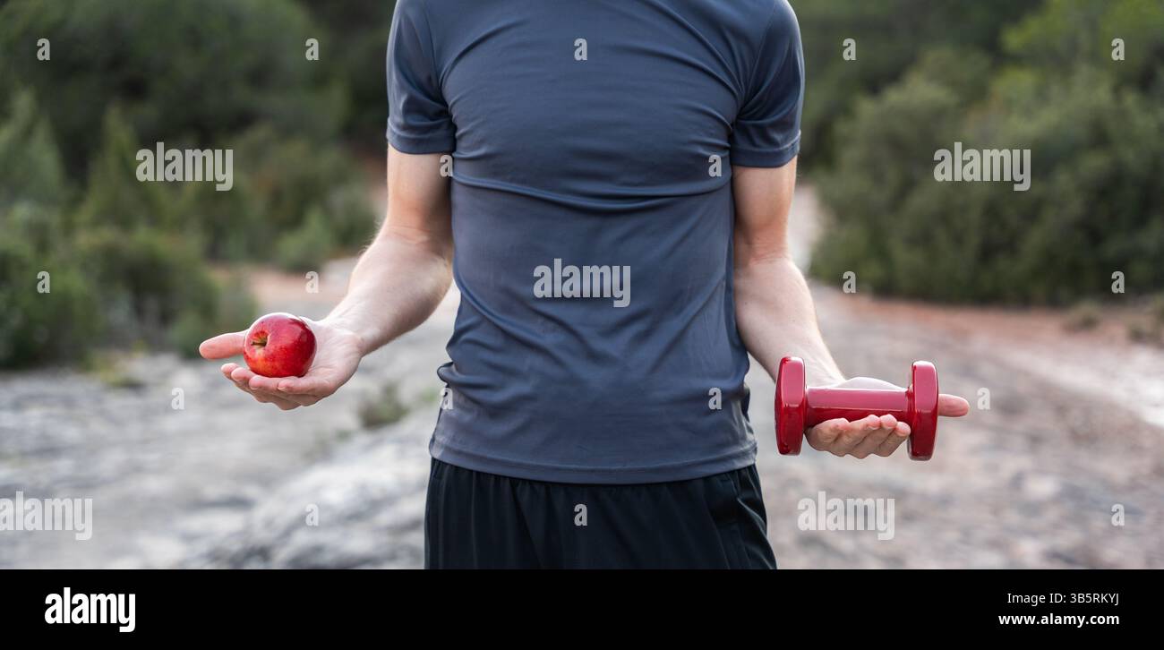 Balance zwischen gesunder Ernährung und körperlicher Aktivität für einen aktiven Lebensstil Stockfoto