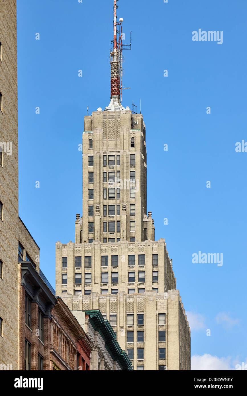 Buffalo, Bundesstaat New York. 10 Lafayette Square, Tishman Building 1959 von den Architekten Emery Roth & Sons Stockfoto