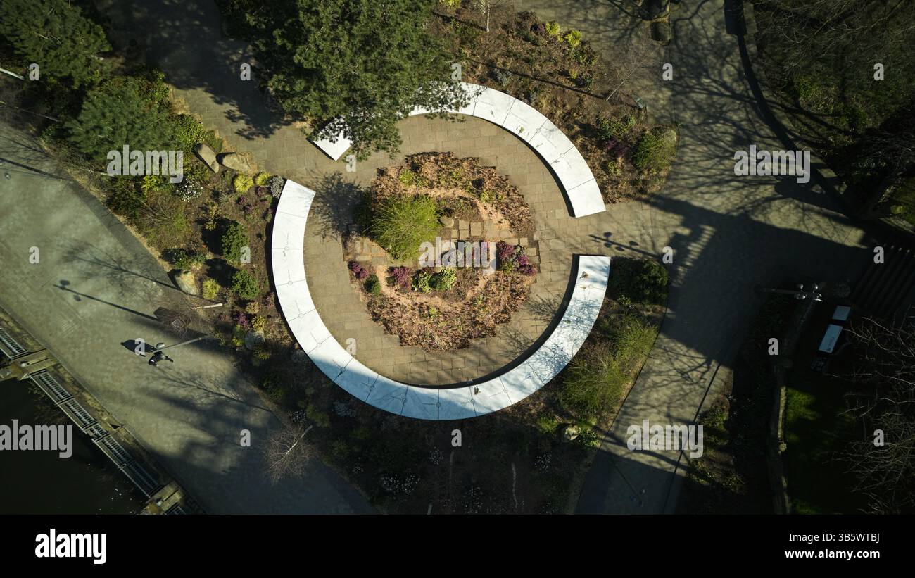 The Glade of Light Memorial Garden, Manchester, England, Großbritannien. Gedenkt an die 22 Opfer des Attentats auf die Manchester Arena im Mai 2017 Stockfoto