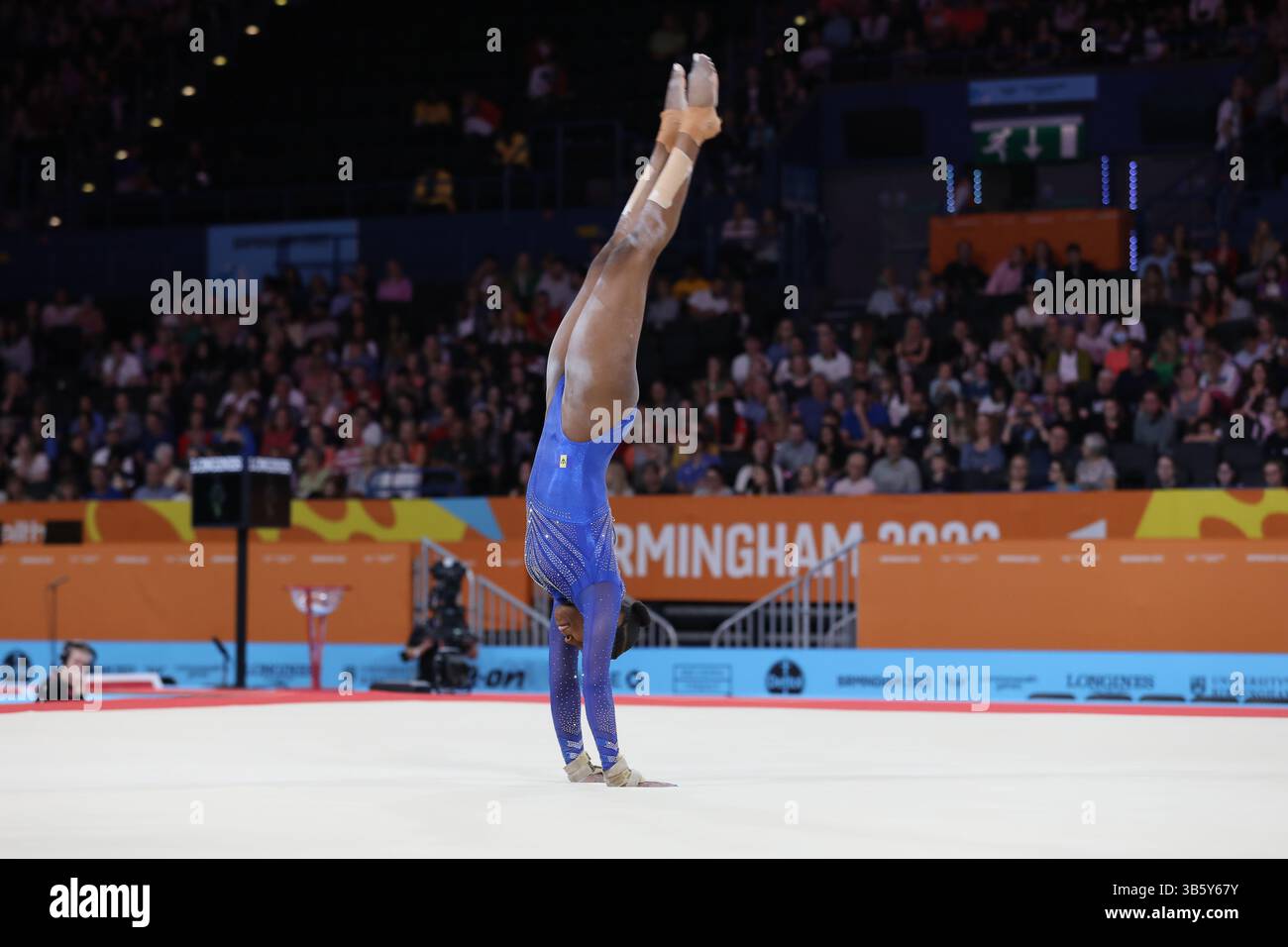 30. Juli 2022, Birminmgham, West Midlands, England: ERIN PINDER aus Barbados tritt während des Finales und der Einzelqualifikation des künstlerischen Gymnastik Women's Team bei den Commonwealth Games 2022 in der Arena Birmingham, England auf (Bild: © Mickael Chavet/ZUMA Press Wire) Stockfoto