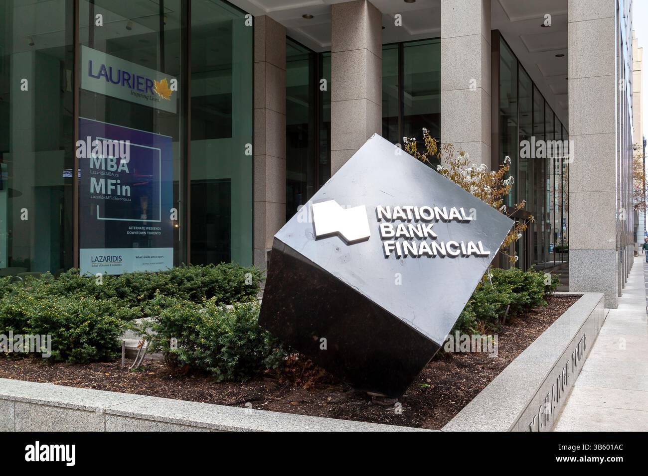 National Bank Financial Ground Schild in der Innenstadt von Toronto. Stockfoto