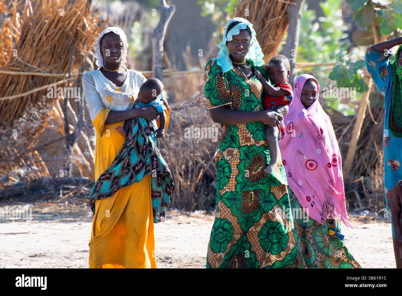 Mütter mit Kind, in der Nähe von Mongo, Chad. Stockfoto