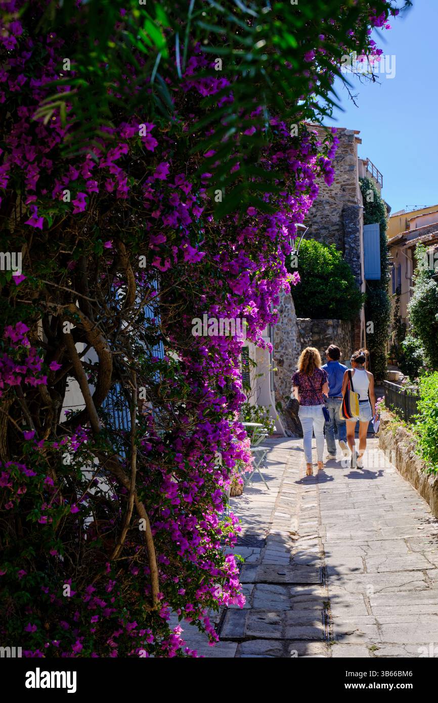 Frankreich, Var, Golf von St Tropez, Dorf Grimaud Stockfoto