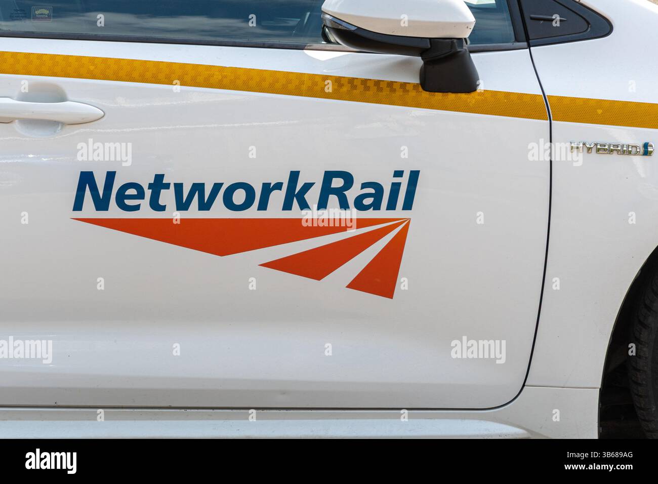 Network Rail-Logo auf dem Auto, England, Großbritannien Stockfoto