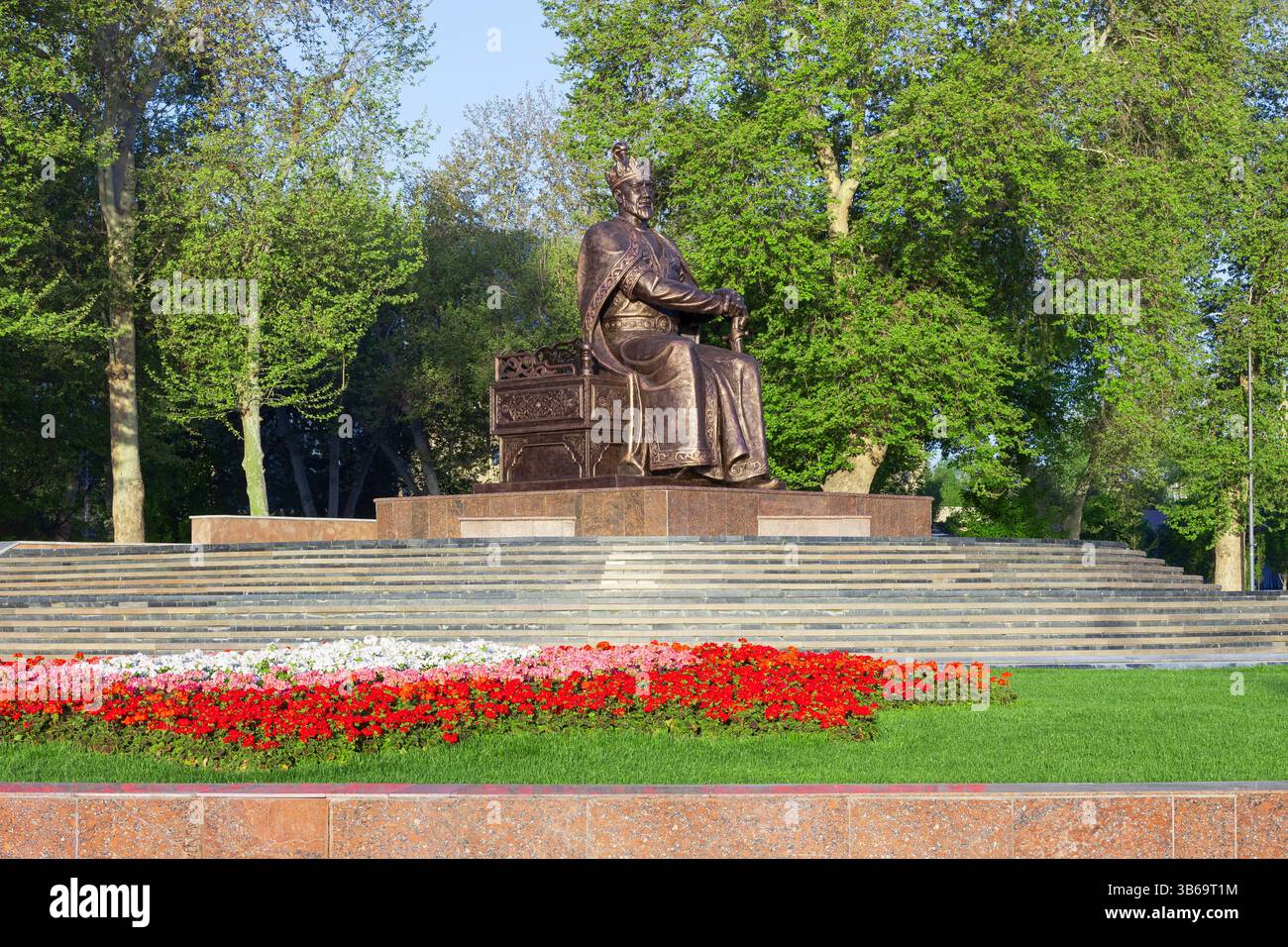 Monument für Amir Timur, auch bekannt als Tamerlane (1320–1405) in Samarkand, Usbekistan Stockfoto
