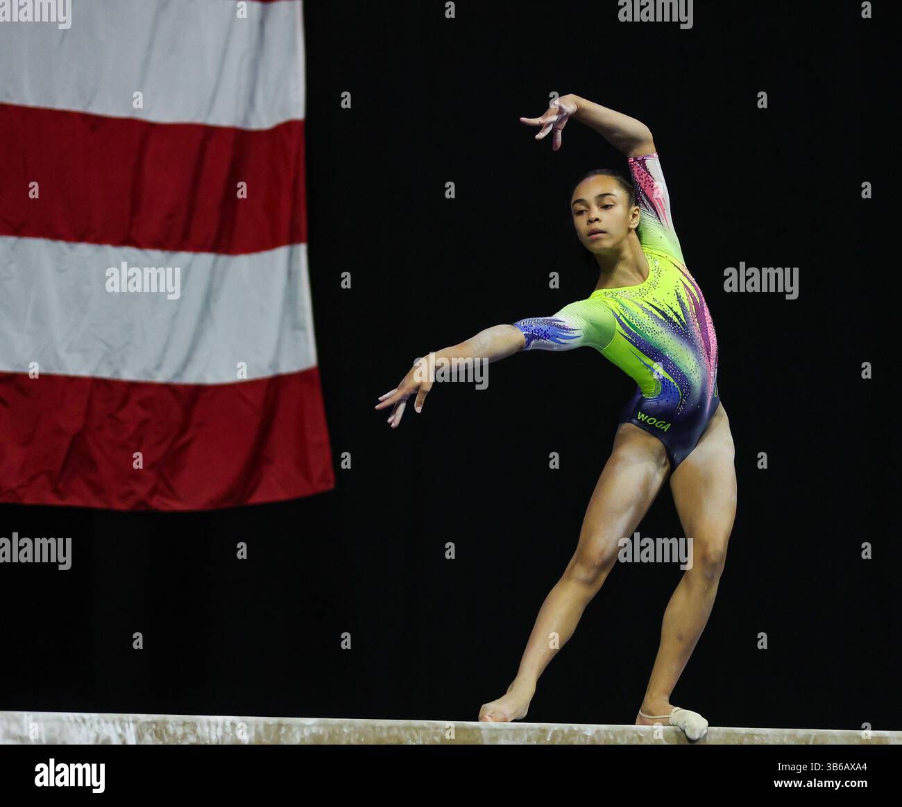 29. Juli 2022: Hezly Rivera von WOGA führt ihre Balance-Strahl-Routine während der U.S. Classic 2022 im Maverik Center in West Valley City, UT, durch. (Foto: © Kyle Okita/CSM via ZUMA Press Wire) Stockfoto