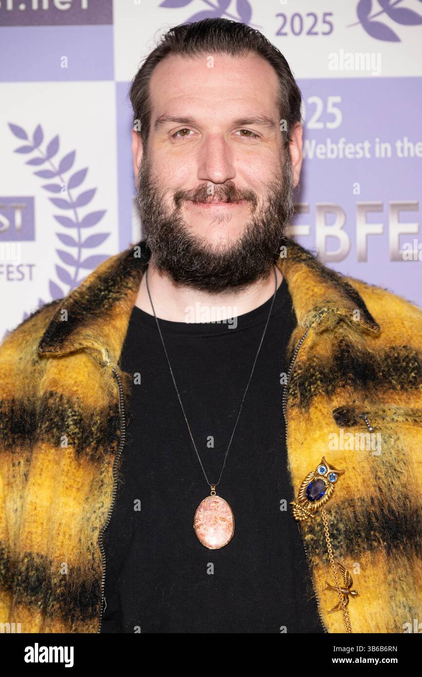 Regisseur Seth Chitwood nimmt am 2. Mai 2025 am 16. LA Web Series Festival Award und Empfang (LA Webfest) im Barnsdall Gallery Theatre, Los Angeles, CA, Teil Stockfoto