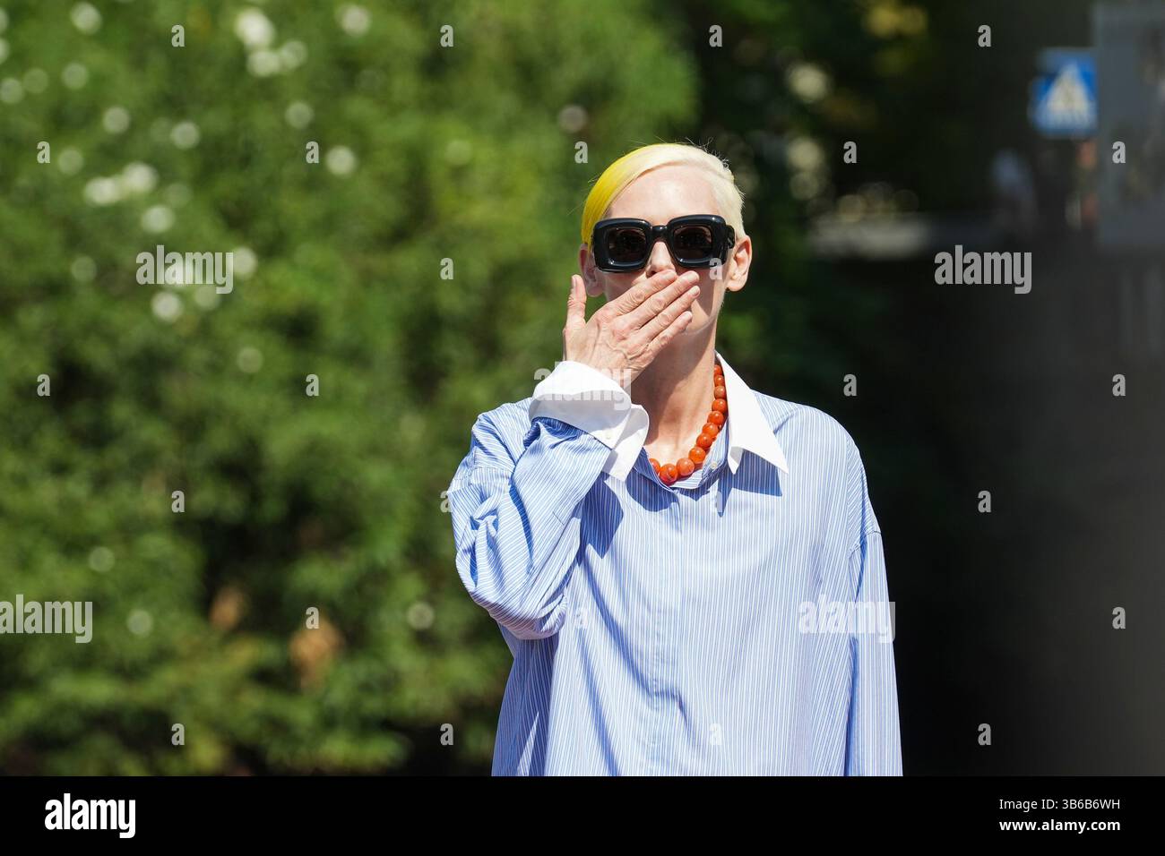 6. September 2022, Venedig, Italien: Tilda Swinton wurde während des 79. Internationalen Filmfestivals von Venedig in Darsena Excelsior gesehen. (Foto: © Stefano Costantino/SOPA Bilder via ZUMA Press Wire) Stockfoto