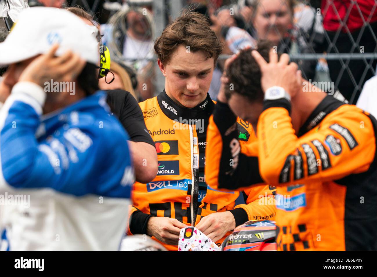 Miami Gardens, Usa. Mai 2025. Der australische Formel-1-Pilot Oscar Piastri vom McLaren F1 Team wird nach dem Sprint-Rennen während des Formel-1-Grand Prix von Miami am Samstag, den 3. Mai 2025, im Miami International Autodrome in Miami Gardens, Florida, gesehen. Foto: Greg Nash/UPI Credit: UPI/Alamy Live News Stockfoto